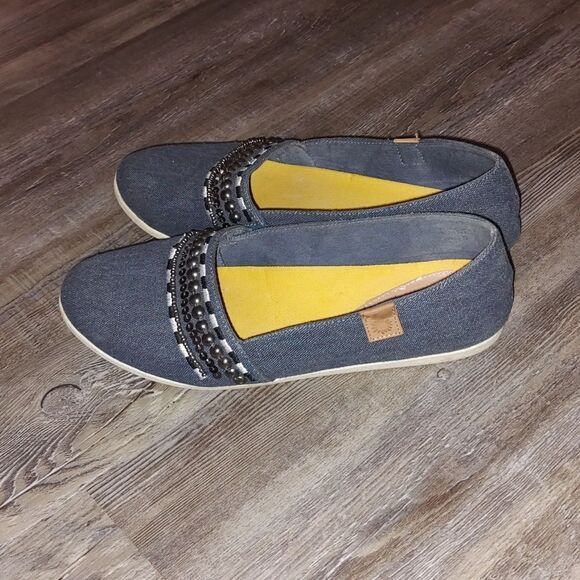 YELLOW BOX Denim Blue Sequin Ballet Flats Size 9 EUC - Picture 3 of 6